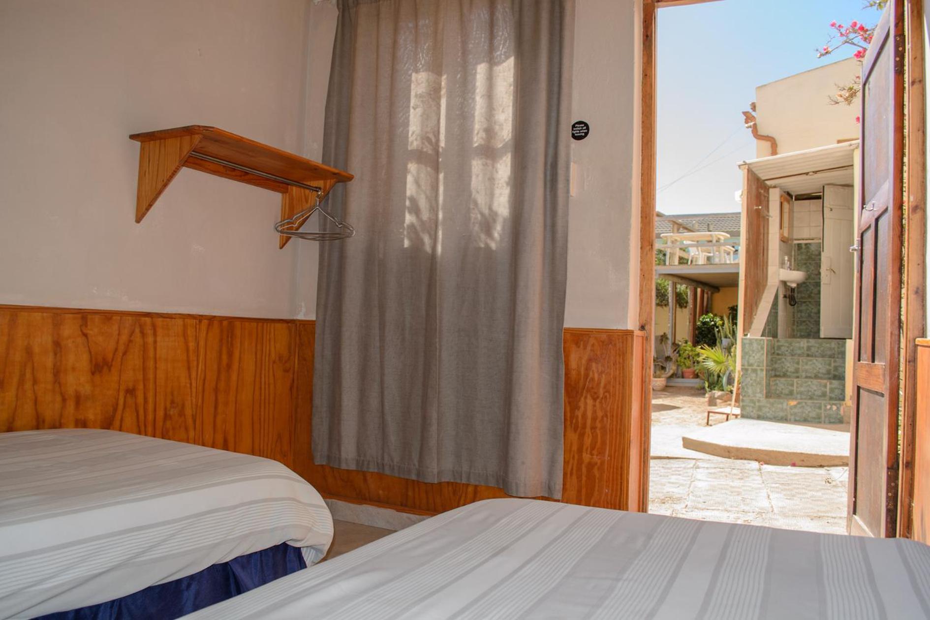 Element Riders Place Backpackers Luderitz Ngoại thất bức ảnh